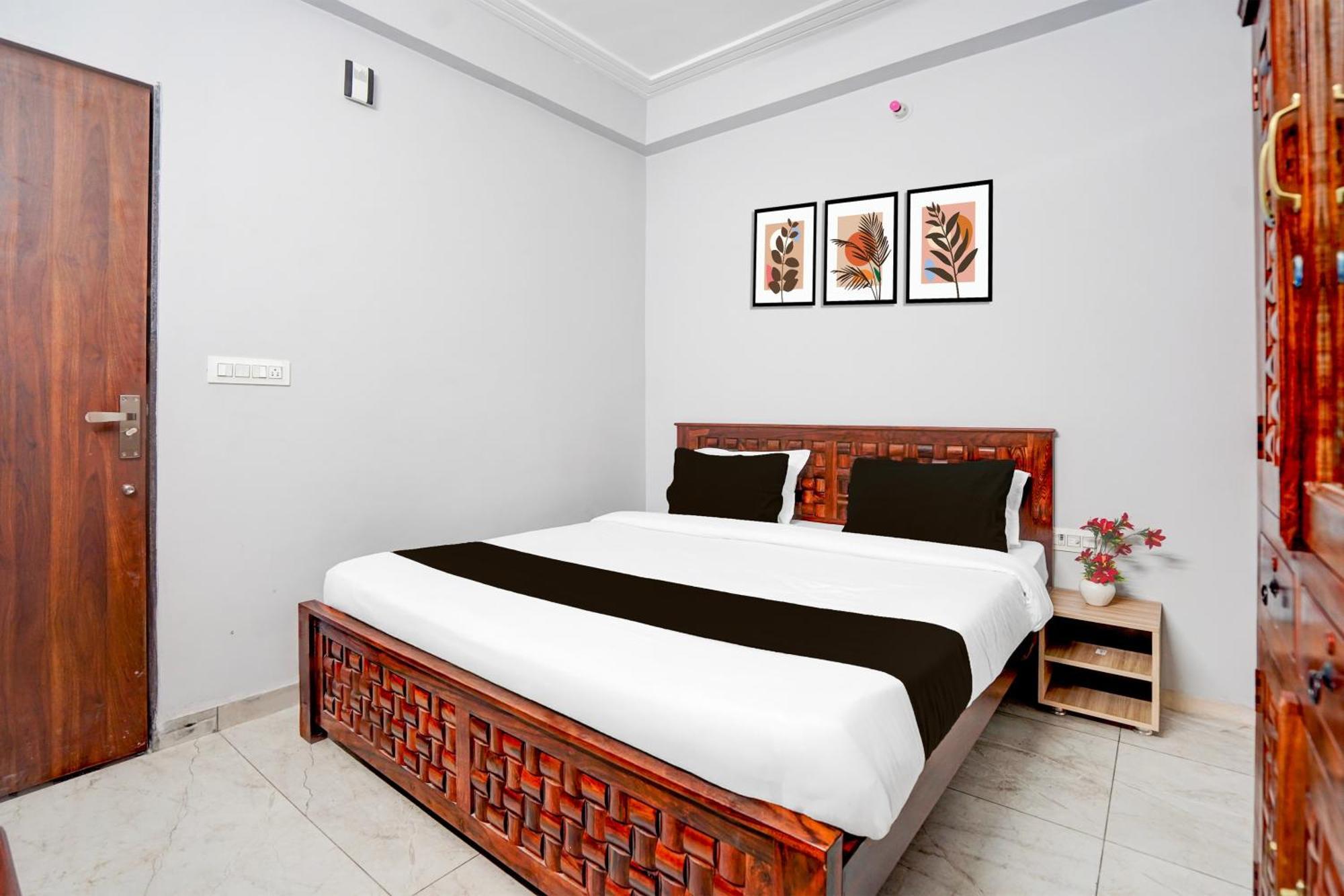 Hotel O Shree Gurukripa Khatu Exterior photo
